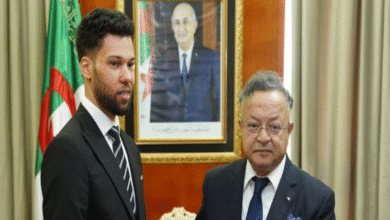 Photo of بداري يكرم الدكتور دردابو بعد تتويجه بجائزة “نجوم العلوم”