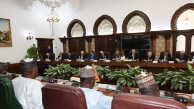 Photo of محادثات ثنائية بين تبون وتياني بقصر الرئاسة