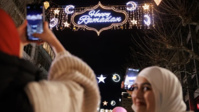 Photo of زينة رمضان بين المباح والممنوع… الفرح بدون إسراف