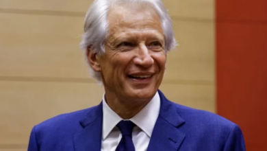 Photo of  دو فيلبان يحذر من رهانات إسقاط النظام في إيران