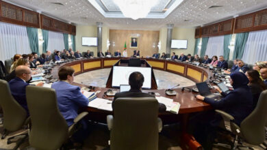 Photo of الوزير الأول يترأس اجتماع الحكومة لمراجعة الصفقات العمومية وأوراق الطريق القطاعية