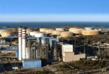 Photo of  إيران تعلق تصدير البتروكيماويات بعد أضرار طالت منشآت صناعية