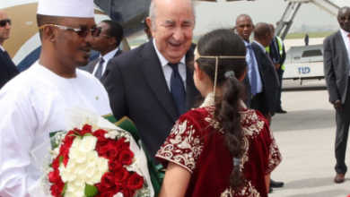 Photo of الرئيس تبون يستقبل نظيره التشادي بمطار الجزائر الدولي في زيارة دولة