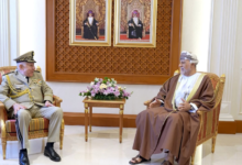 Photo of شنقريحة يبحث تعزيز التعاون العسكري مع سلطنة عمان