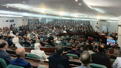 Photo of انطلاق العهدة التشريعية العاشرة بانتخاب رئيس جديد للمجلس الشعبي الوطني