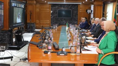 Photo of عرقاب: الجزائر تُبقي إنتاجها النفطي عند 1.007 مليون برميل يوميًا