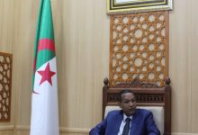 Photo of والي الأغواط يبحث مع المدير الجهوي للخزينة تسريع تمويل المشاريع التنموية