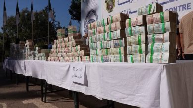 Photo of حجز 23 مليار سنتيم وتوقيف 25 شخصًا في قضية تهرب ضريبي وتبييض أموال أضرّت بالخزينة العمومية بأكثر من 9200 مليار سنتيم