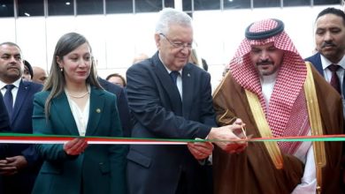 Photo of عزوز ناصري يدشّن الطبعة الـ29 لمعرض الجزائر الدولي للكتاب