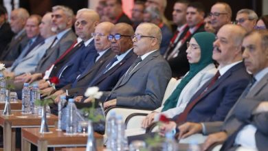 Photo of وزير الاتصال يشرف على قرعة توزيع أوقات الظهور الإعلامي لمترشحي الانتخابات المحلية