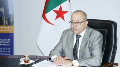 Photo of وزير الاتصال يبحث سبل إنعاش المطابع العمومية وتحسين أدائها المالي